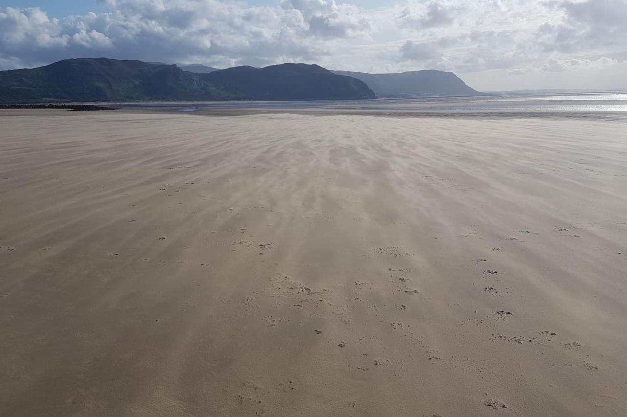 3 Bedroom Deganwy Sea View Beach House Ll31 エクステリア 写真