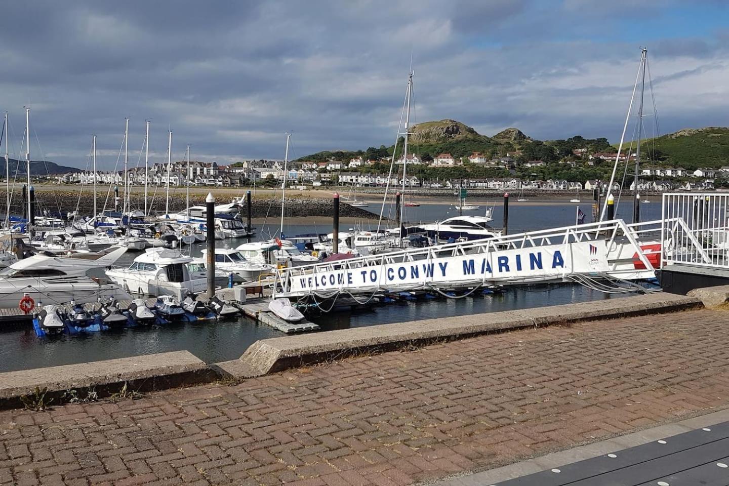 3 Bedroom Deganwy Sea View Beach House Ll31 エクステリア 写真